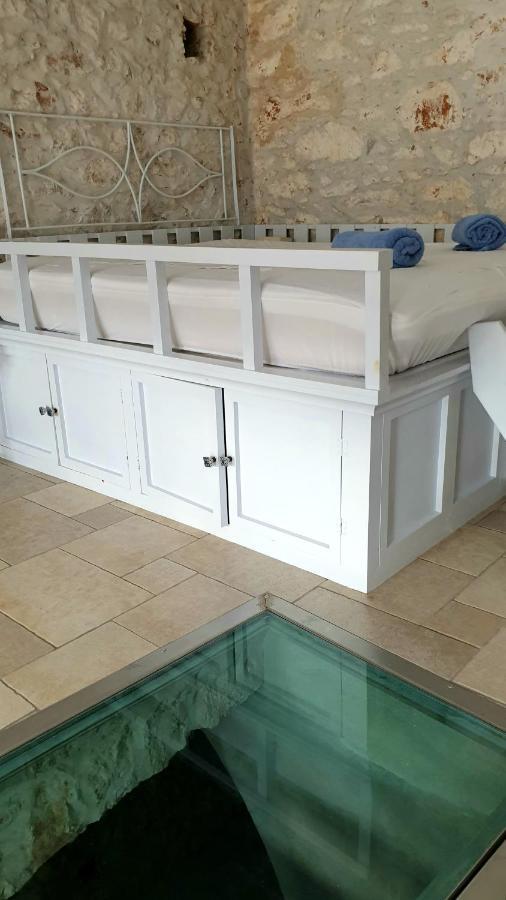 סימי Traditional Seafront Apartment מראה חיצוני תמונה