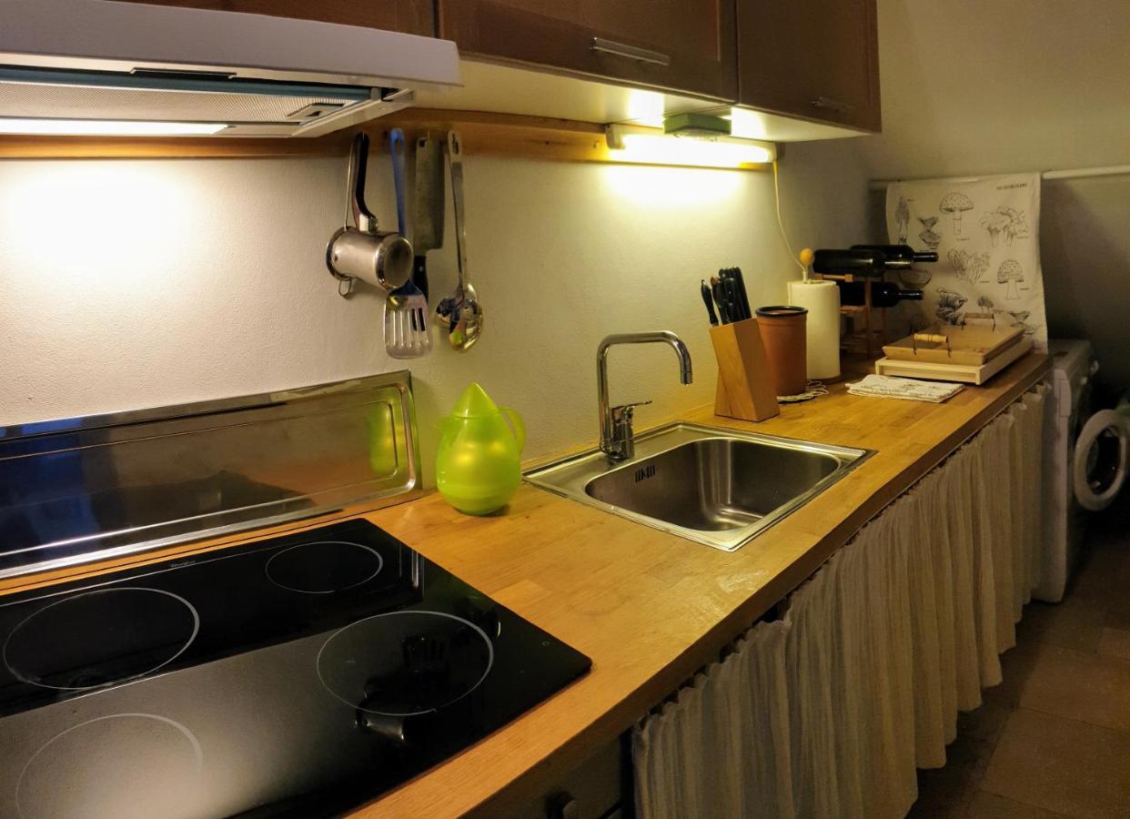 סימי Traditional Seafront Apartment מראה חיצוני תמונה