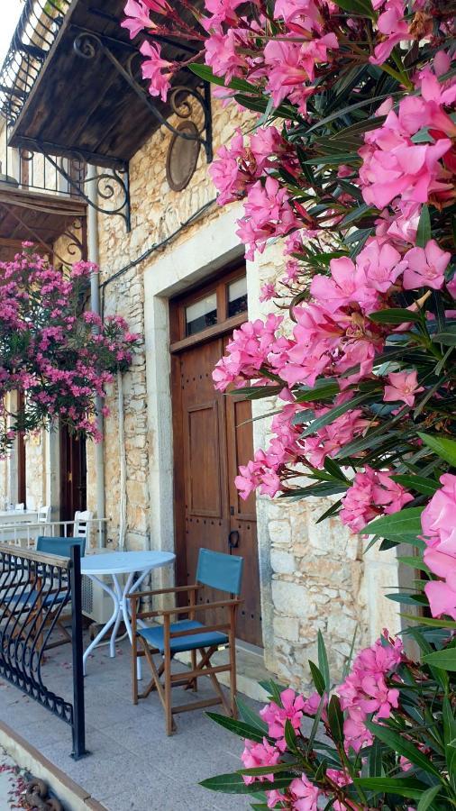 סימי Traditional Seafront Apartment מראה חיצוני תמונה
